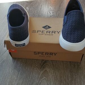 Sperry Sneakers